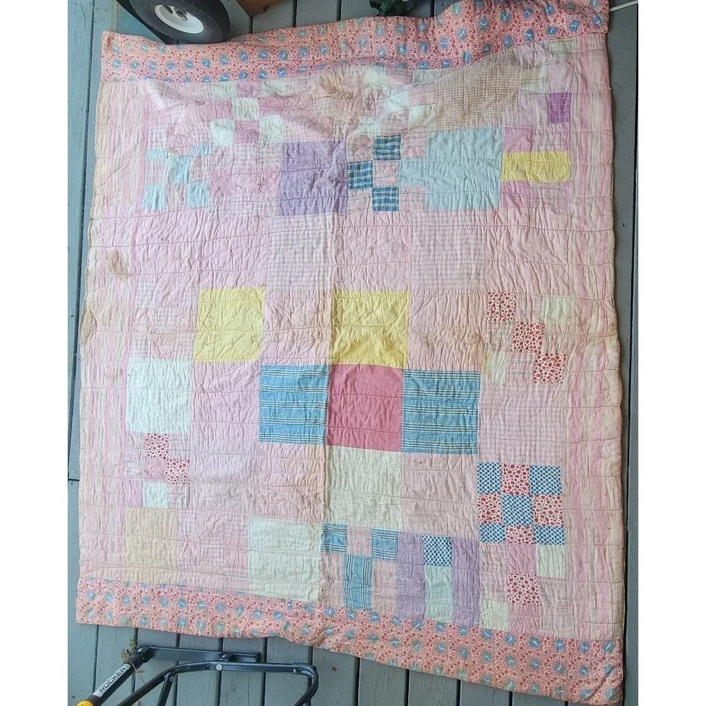 Antique Handmade Quilt Patchwork 67x77 Pastel Pink Purple